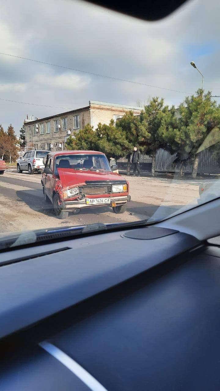 На проспекте Восточном столкнулись два автомобиля