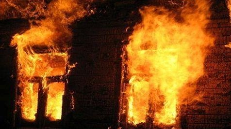 В Бердянске ночью горел жилой дом В Бердянске ночью горел жилой дом, Першин Виктор