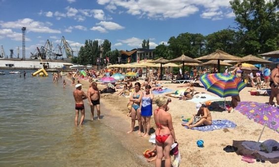 В курортном Бердянске депутаты утвердили новые ставки туристическог... В курортном Бердянске депутаты утвердили новые ставки туристического сбора, Першин Виктор