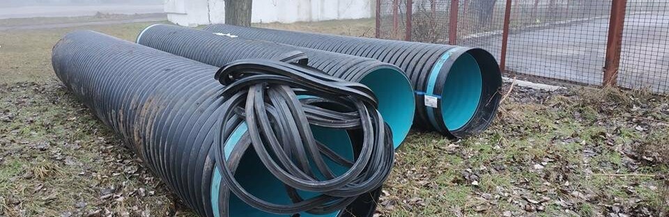 Вчера в Бердянск доставили первые трубы для восстановления аварийно... Вчера в Бердянск доставили первые трубы для восстановления аварийного коллектора, Першин Виктор