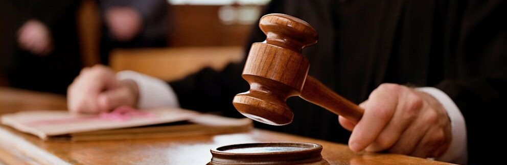 За растрату бюджетных средств и служебную подделку будут судить директора коммунального учреждения Приморска