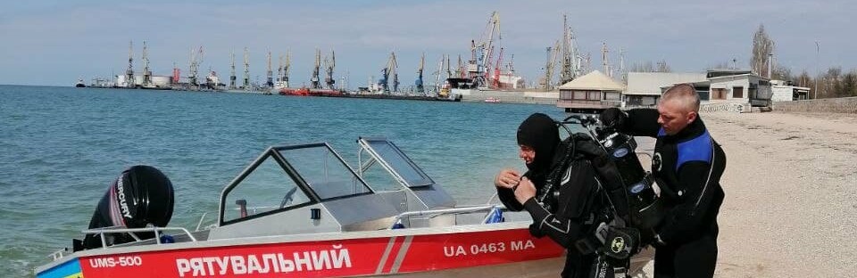 Водолазы исследуют дно Бердянского залива