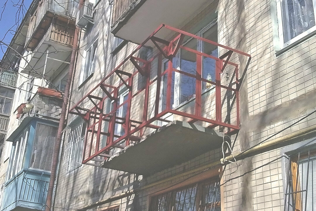 Дополнительные опции для остекления балконов и лоджий в Волгограде